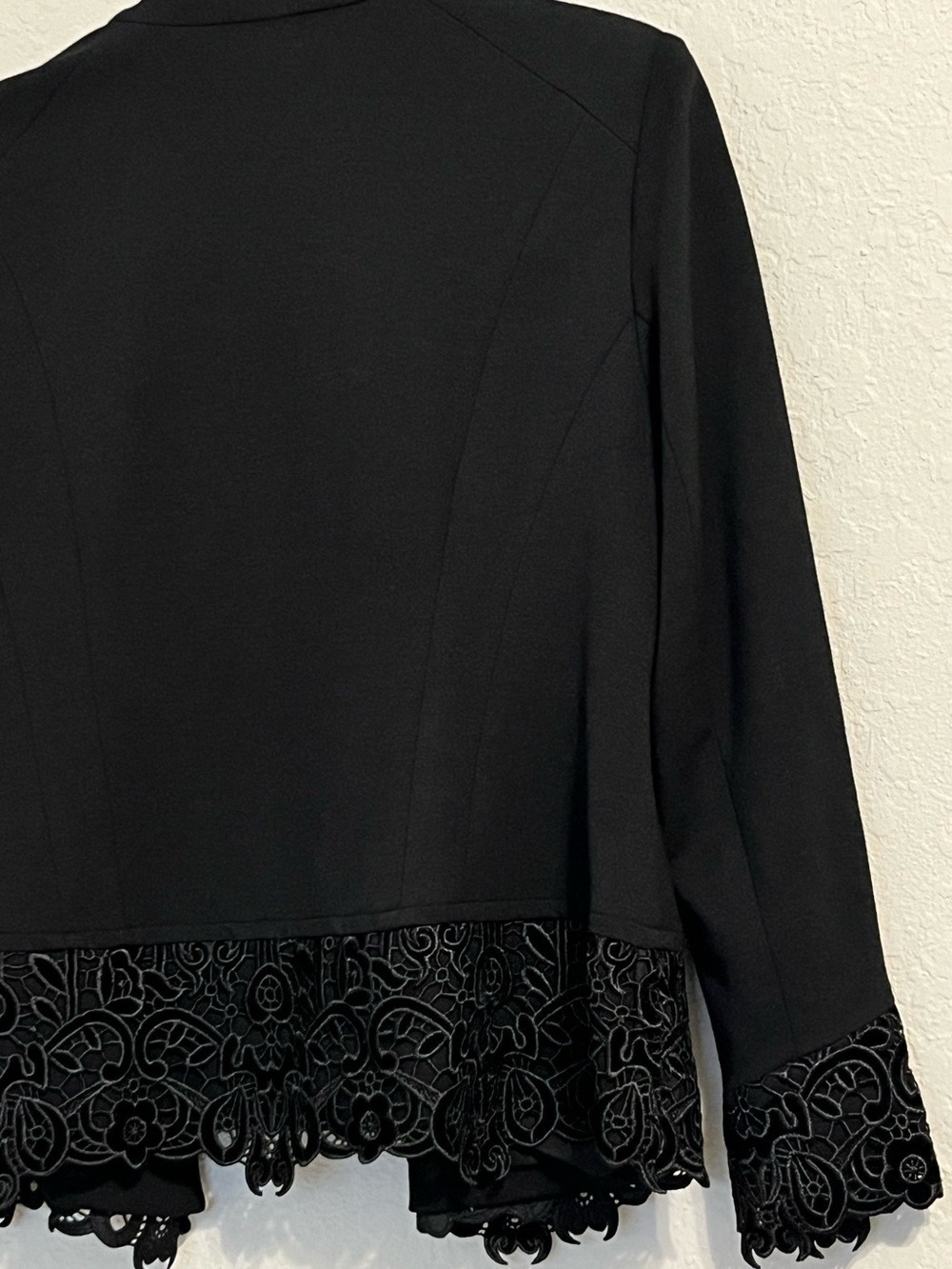Chico’s 2 Black Ponte Knit Blazer US Lg 12/14 Floral Lace Cutwork Trim Jacket - Picture 10 of 11